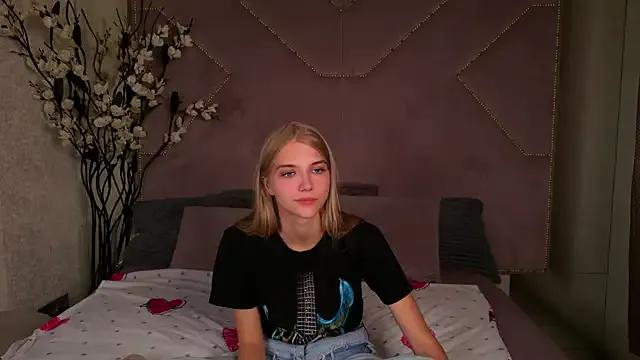 Freechat 4example_Chloe on StripChat