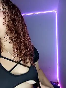 Freechat __elissa on StripChat