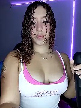 Freechat __elissa on StripChat