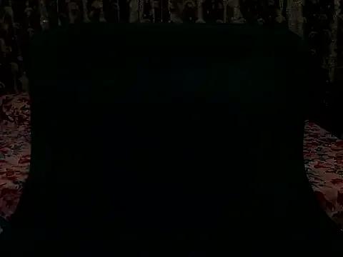 Freechat alaviya-19 on StripChat