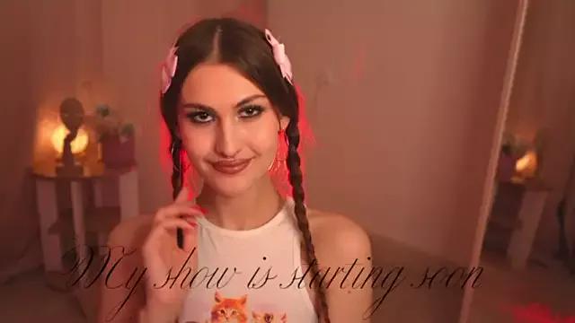 Freechat AlisaLore on StripChat