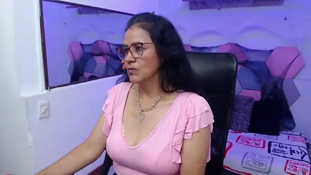 Freechat AmandaPeet on StripChat