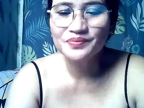 Amazing_Angel22 on StripChat 