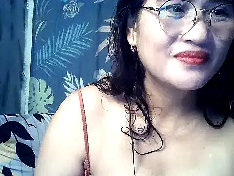 Amazing_Angel22 on StripChat 