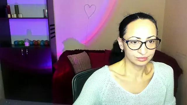 Freechat Arianasweety23 on StripChat