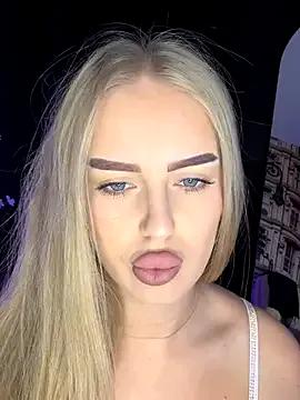 StripChat AubrieleRouj1 is Freechat AubrieleRouj1 — Sloppy Blowjob