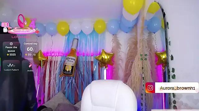 Freechat Aurora_Brownn on StripChat