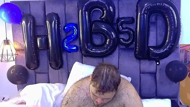 Freechat big_bearr on StripChat