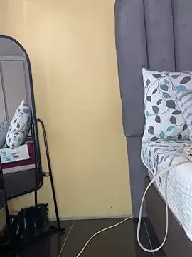 Group BigRound-Bootayy on StripChat