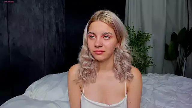 BlissBoardley on StripChat