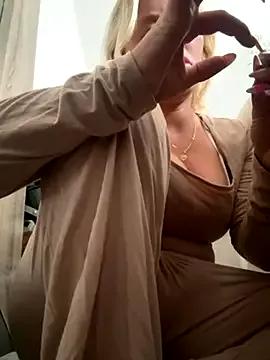 Freechat blissdimicco on StripChat