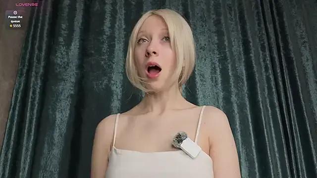 StripChat BubugAgaska is Freechat BubugAgaska — Spank Soft Boobs