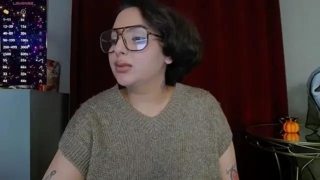 Freechat BustyAllyy on StripChat