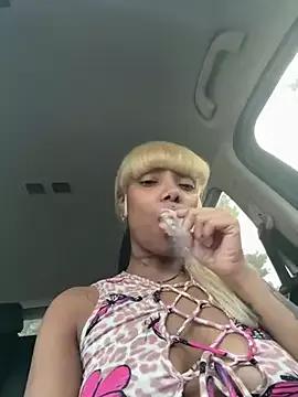 Freechat butterflybootyy on StripChat