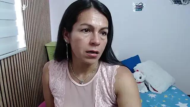 Freechat camilavargas_ on StripChat