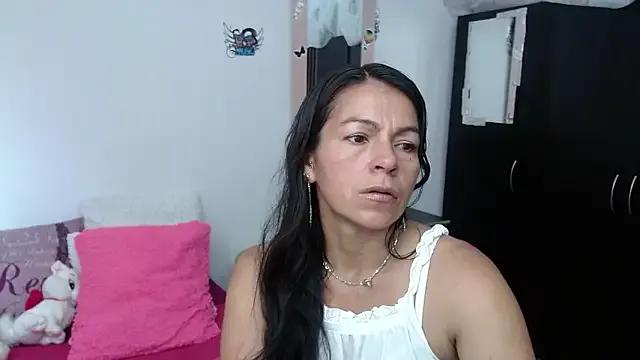Freechat camilavargas_ on StripChat