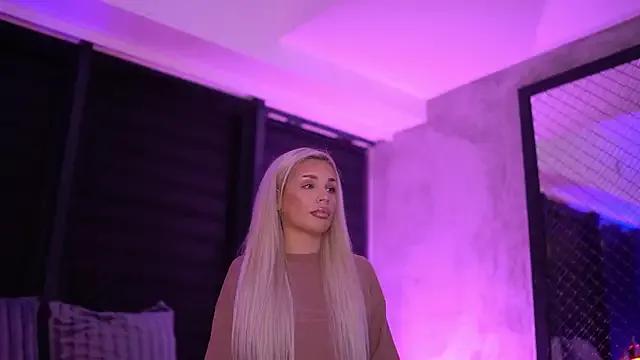 Freechat Candy_Ivy on StripChat