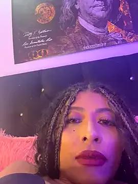 Freechat canela_10 on StripChat