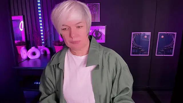 StripChat CarmenSoft is Freechat CarmenSoft — Let's do warm conversation Carmen ;)