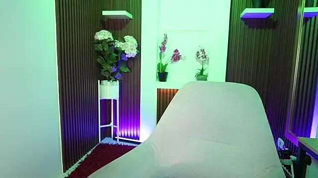 Freechat CattleyaScaly on StripChat