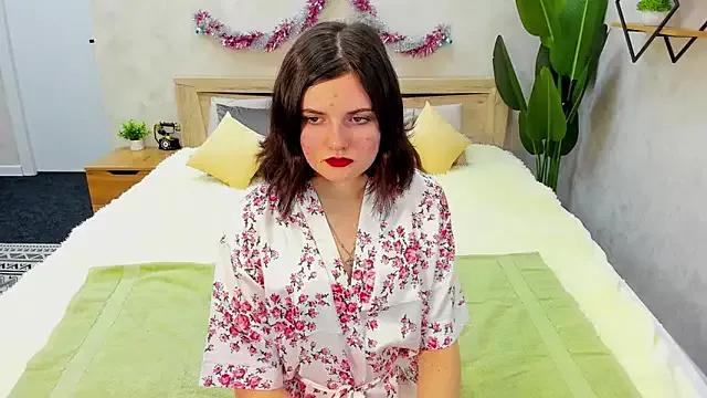 Avatar of CharlotteMitchell