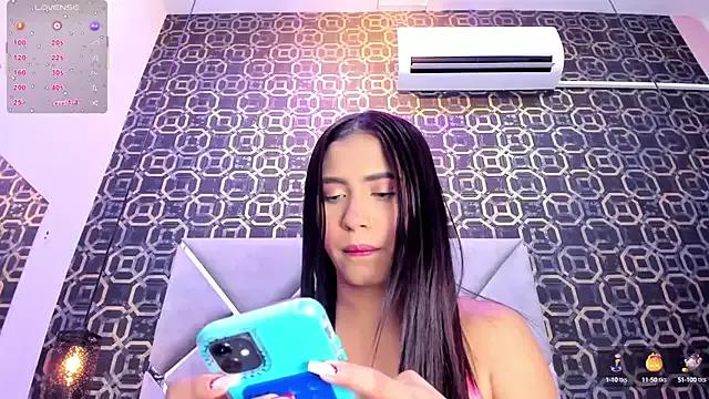 Freechat CherryBlossom23 on StripChat