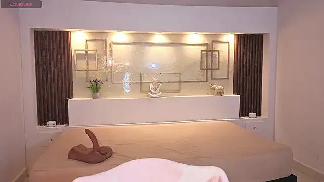 Freechat ChloeMoon9 on StripChat