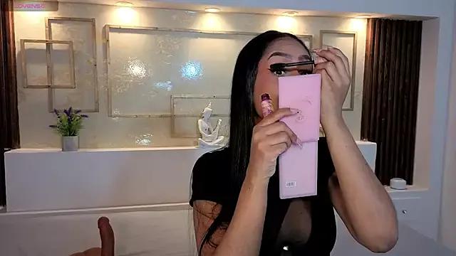 Freechat ChloeMoon9 on StripChat