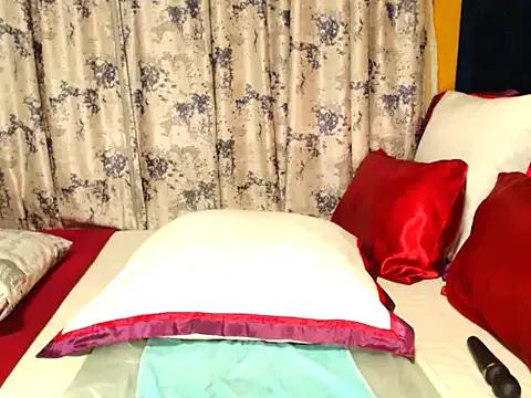 Freechat ChloeTyler23 on StripChat