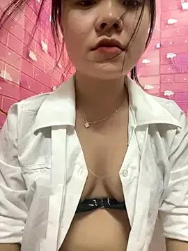 Freechat Christy-18 on StripChat