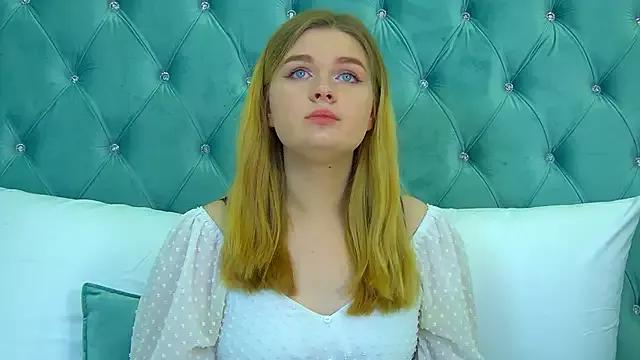 Freechat CrystalLyons on StripChat