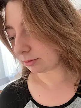 Freechat curvyflawless on StripChat