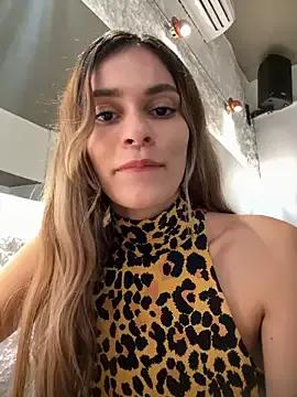 Freechat cuteluci_ on StripChat