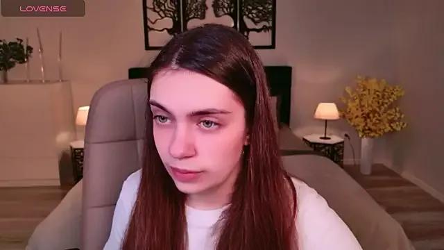 DaniellaLovely — 2 slaps on the butt 