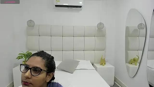 Freechat DanielleEvans_ on StripChat