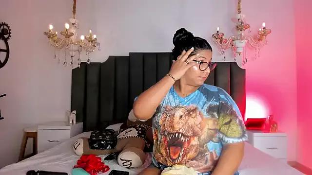 Freechat DanielleEvans_ on StripChat