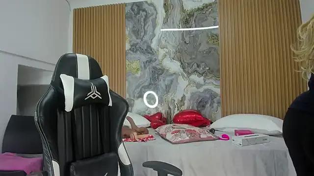 Freechat Danna_topless on StripChat