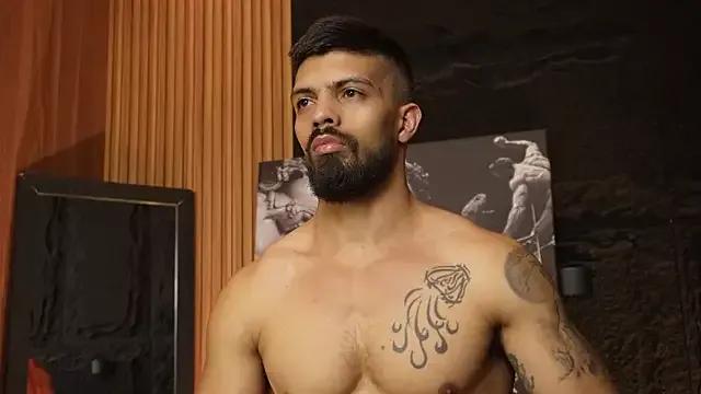 Freechat DannSaenz on StripChat