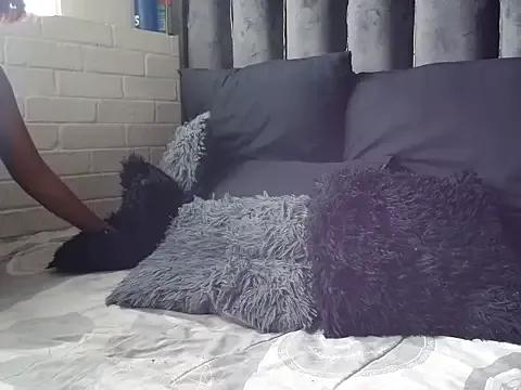 Freechat dark_honeyx26 on StripChat