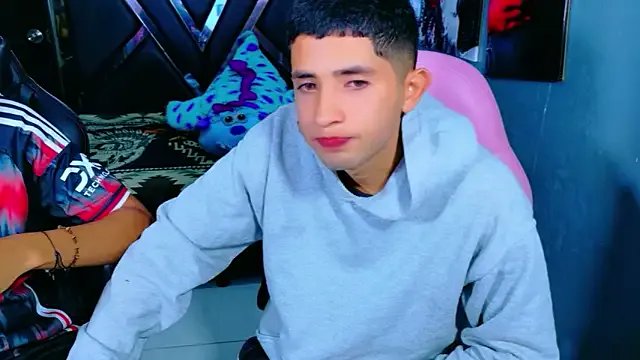 darwinandbrayann on StripChat