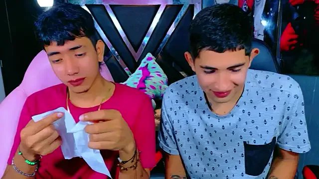 darwinandbrayann on StripChat