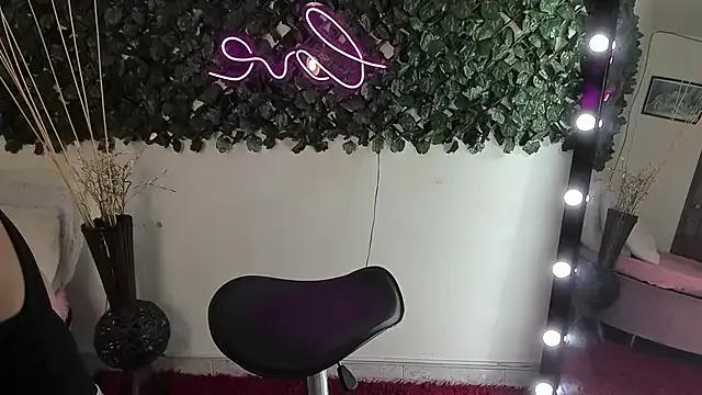 Freechat DestinyHills on StripChat