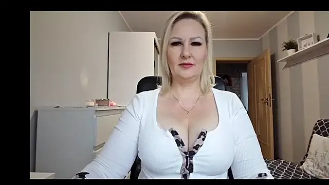 Freechat DianaLive on StripChat