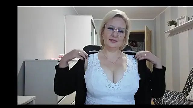 Freechat DianaLive on StripChat