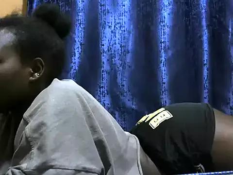 Freechat Dolce_thick_horny on StripChat