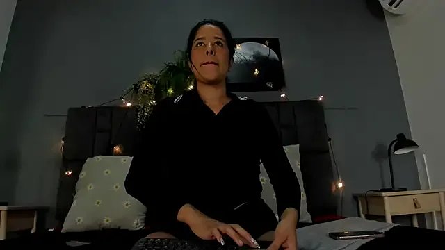 DulceAurora__ on StripChat