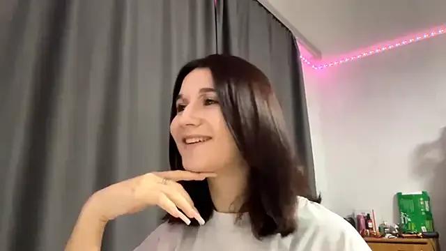 Freechat ElsieZuno on StripChat