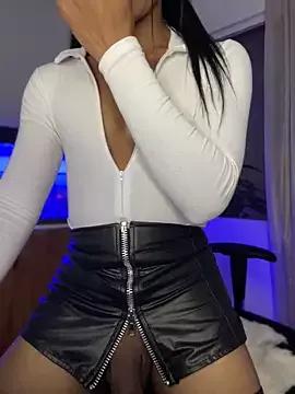 Freechat Emaa- on StripChat