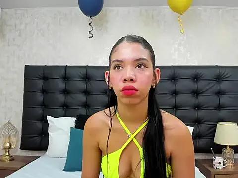 Freechat EmaGarcess on StripChat