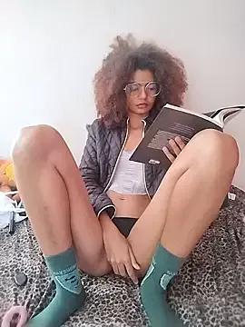 Freechat Emanuelle_manu on StripChat